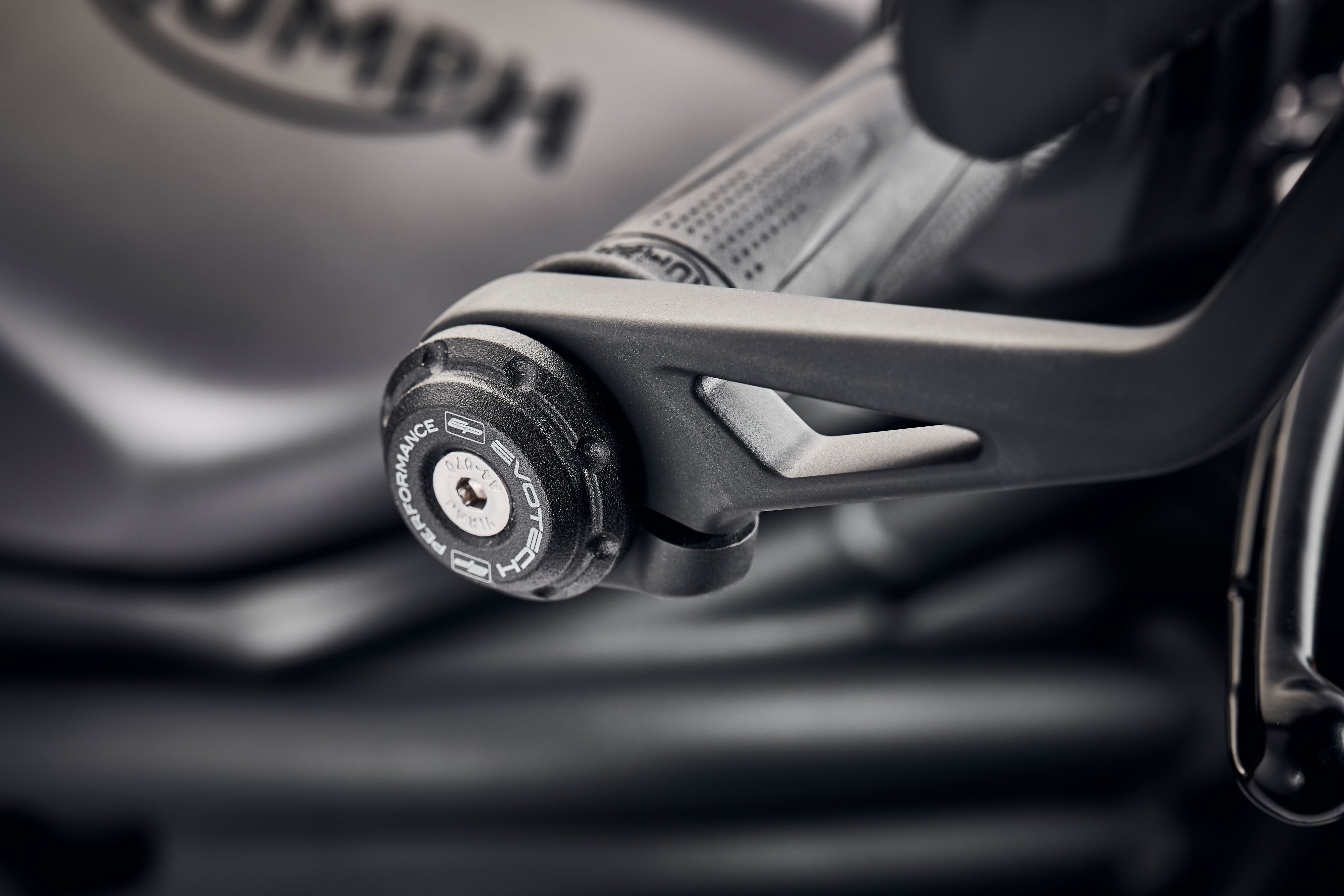Evotech Bar End Weights for OE Handlebar End Mirrors - Triumph Speed Triple 1200 RS (2025+) - 3, PRN015509-19