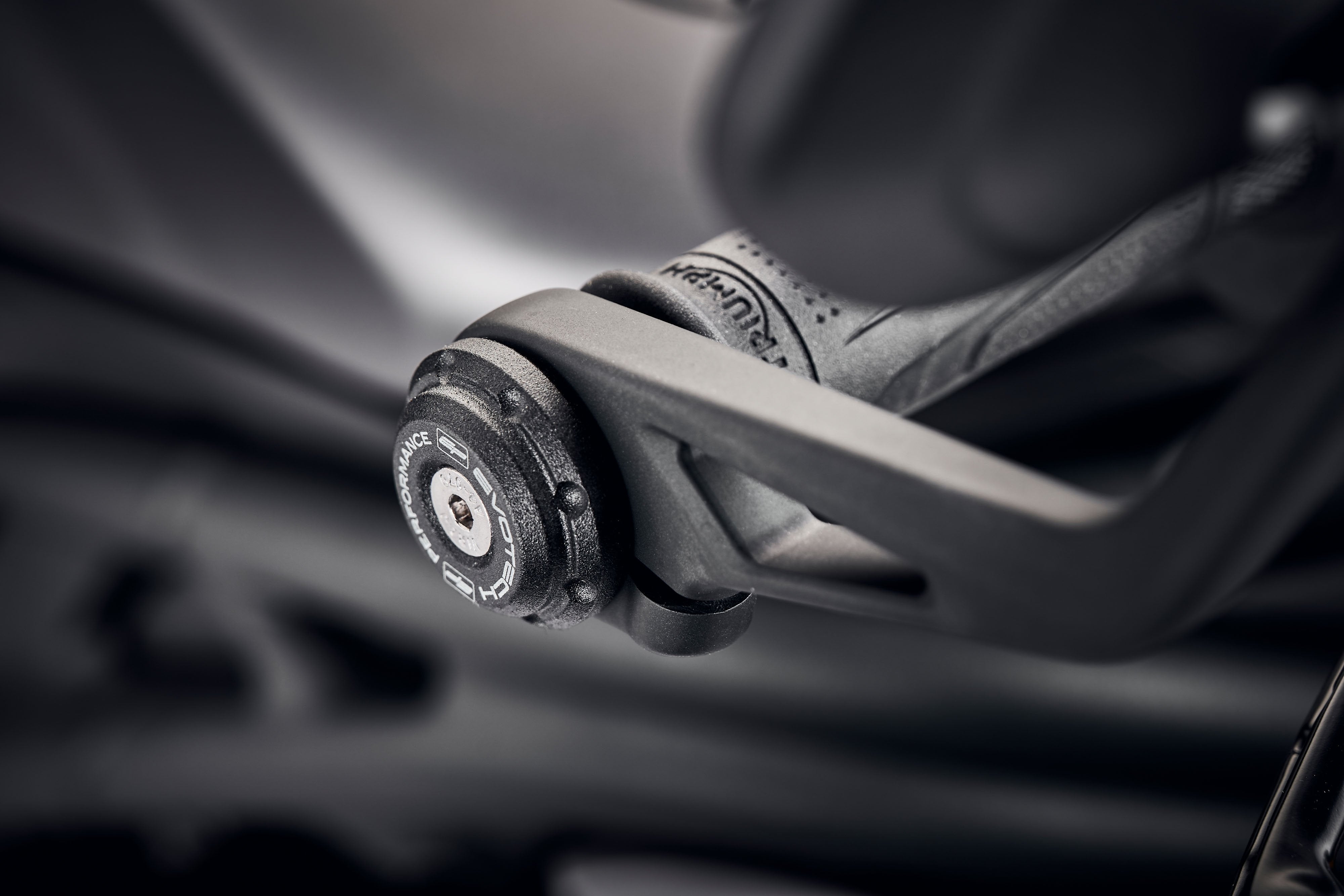 Evotech Bar End Weights for OE Handlebar End Mirrors - Triumph Speed Triple 1200 RS (2025+) - 2, PRN015509-19