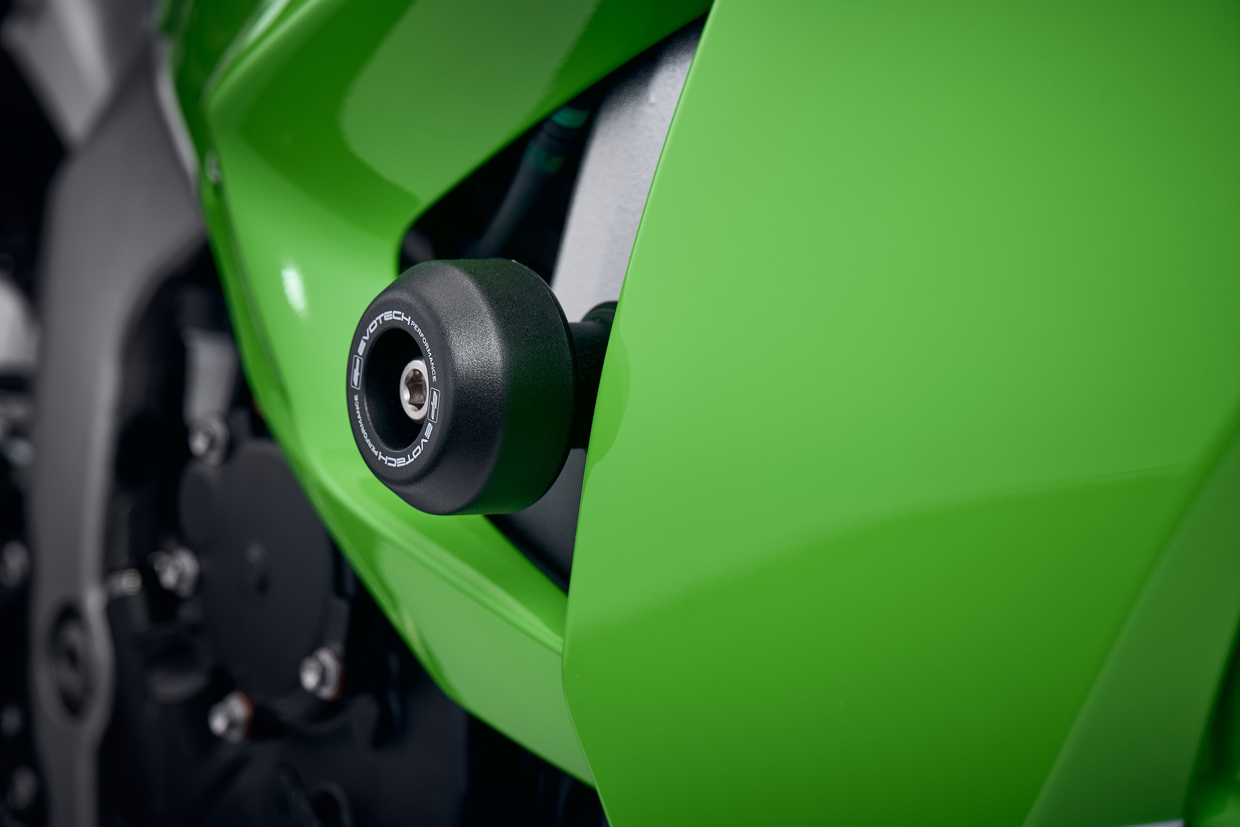 Evotech Crash Protection - Kawasaki Ninja ZX-6R 40th Anniversary Edition (2024+) - 2, PRN016795-02