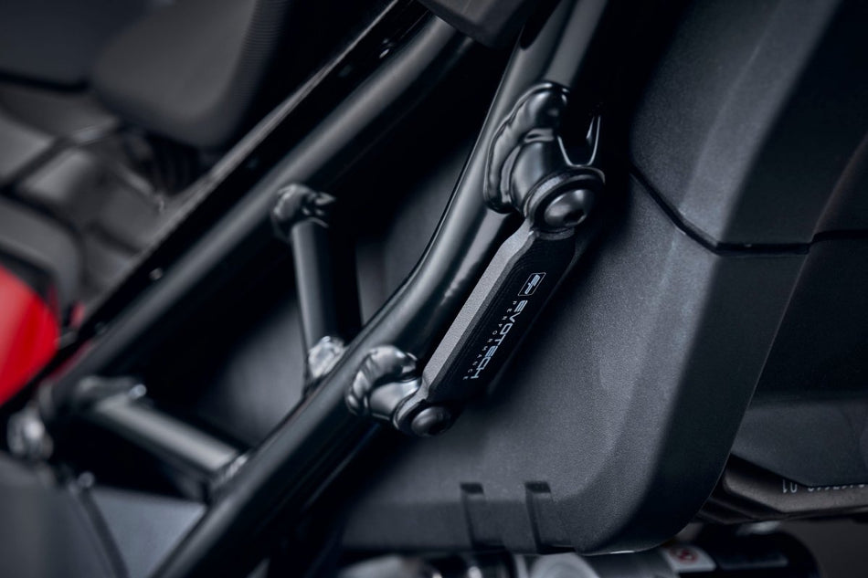 Evotech Pillion Footpeg Removal Kit - BMW M 1000 R (2025+) - Evotech Performance - PRN013710-13